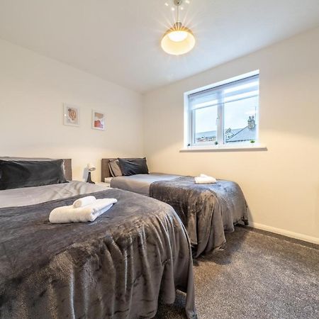 Luxury 2 Bed Apartment Stansted Airport Bishops Stortford 彼索普斯托福 外观 照片