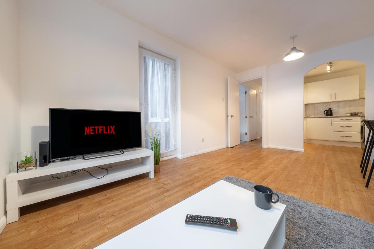Luxury 2 Bed Apartment Stansted Airport Bishops Stortford 彼索普斯托福 外观 照片