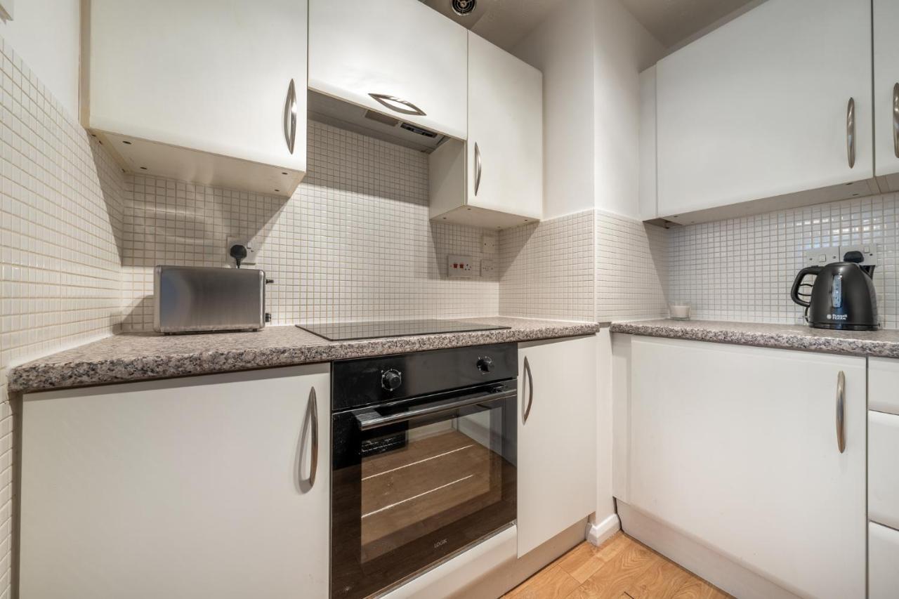 Luxury 2 Bed Apartment Stansted Airport Bishops Stortford 彼索普斯托福 外观 照片